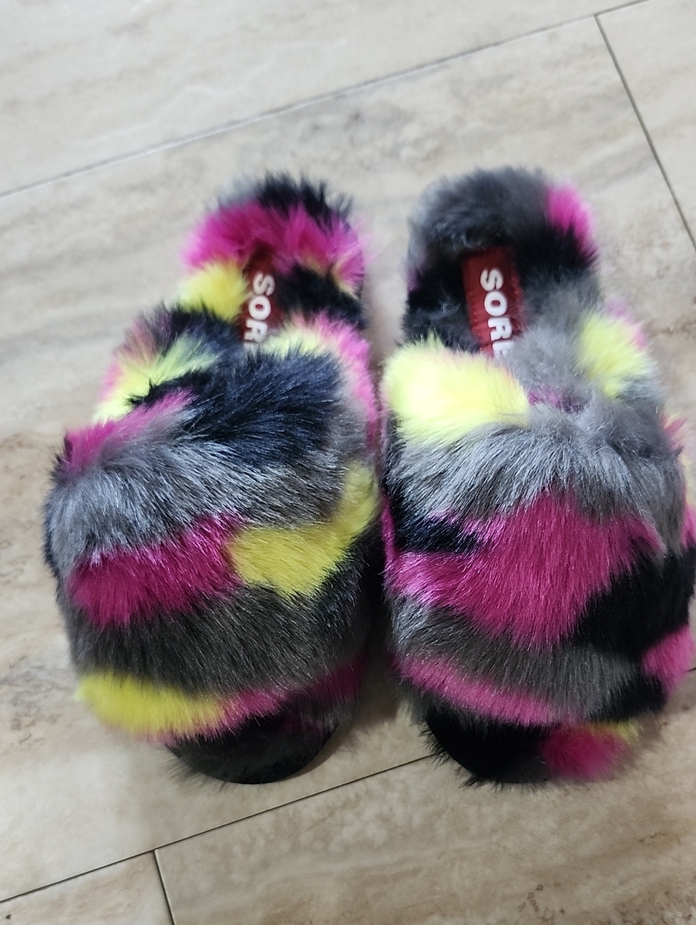 Sorel Pink Gray Neon Yellow Black Faux Fur Slide Slippers Size 6 NIB